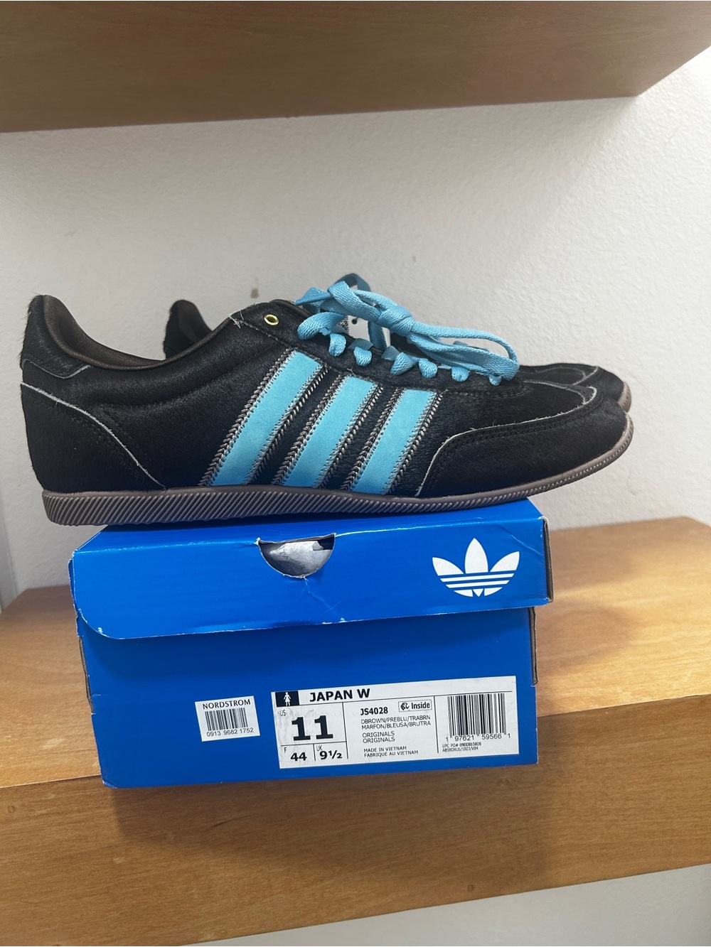 Adidas Japan low top sneaker dark brown blue. NWT